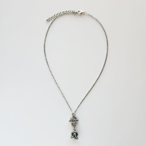 Classic & elegant green aventurine pearl and silver chainmaille necklace - Picture 4 of 8
